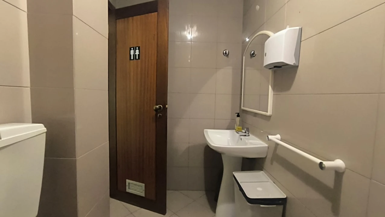 Armazém para Venda em Areeiro Foto 10