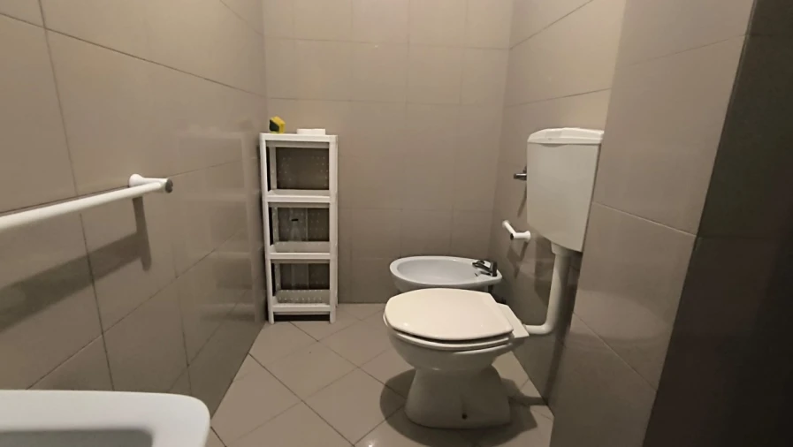 Armazém para Venda em Areeiro Foto 9