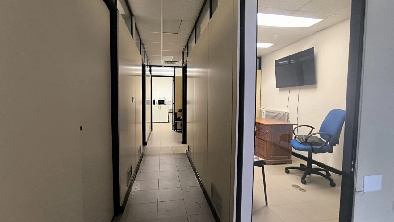 Armazém para Arrendamento em Areeiro Foto 3