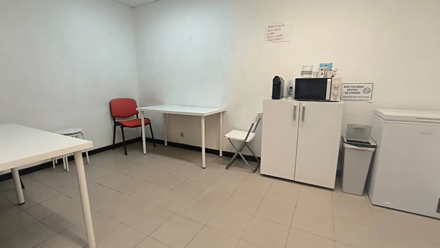 Armazém para Arrendamento em Areeiro Foto 6