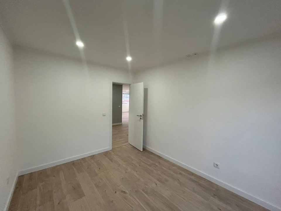 Apartamento T3 para Venda em Águas Livres Foto 4