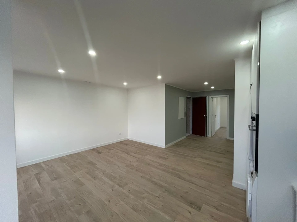 Apartamento T3 para Venda em Águas Livres Foto 14