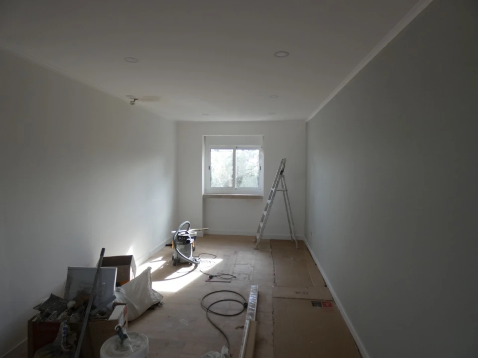 Apartamento T3 para Venda em Águas Livres Foto 3