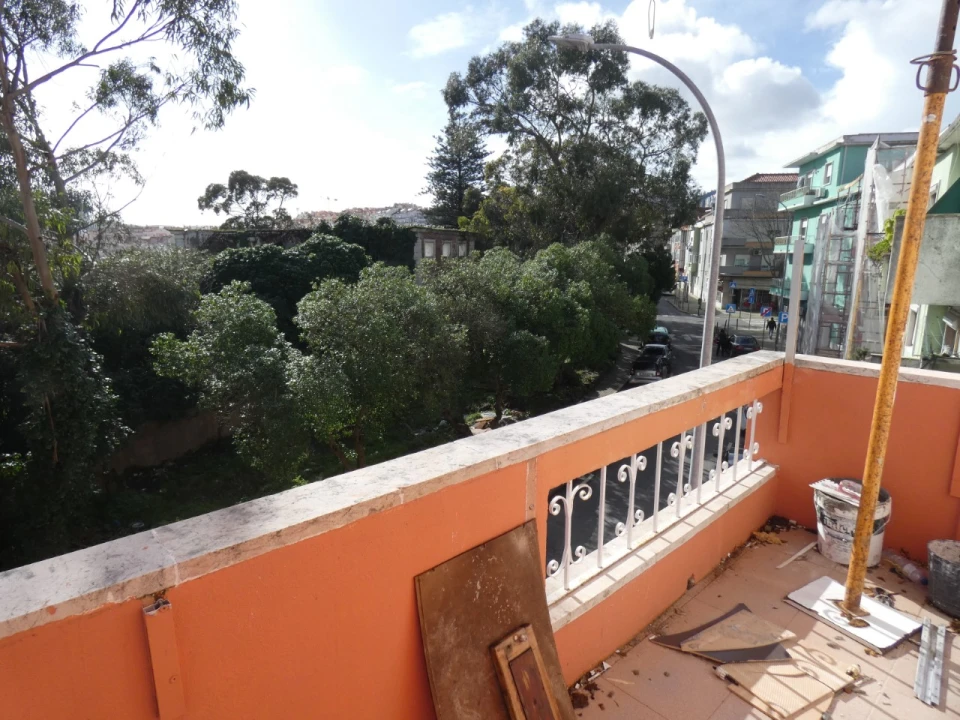 Apartamento T3 para Venda em Águas Livres Foto 8