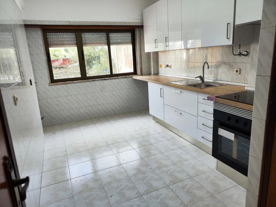 Apartamento T2 para Venda em Encosta do Sol Foto 3