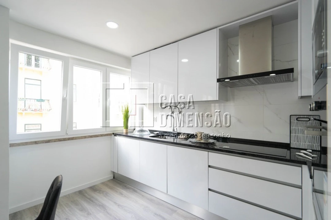 Apartamento T3 para Venda em Benfica Foto 3