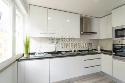Apartamento T3 para Venda em Benfica