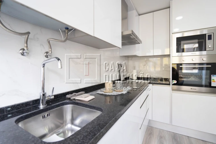 Apartamento T3 para Venda em Benfica Foto 12