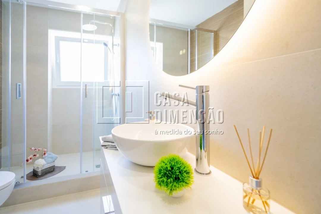 Apartamento T3 para Venda em Benfica Foto 2