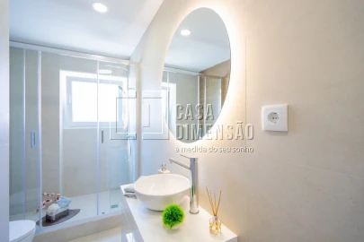 Apartamento T3 para Venda em Benfica