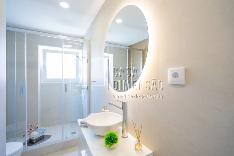 Apartamento T3 para Venda em Benfica Foto 3