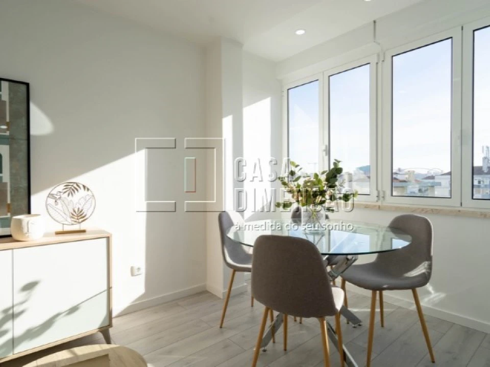 Apartamento T2 para Venda em São Domingos de Benfica Foto 8