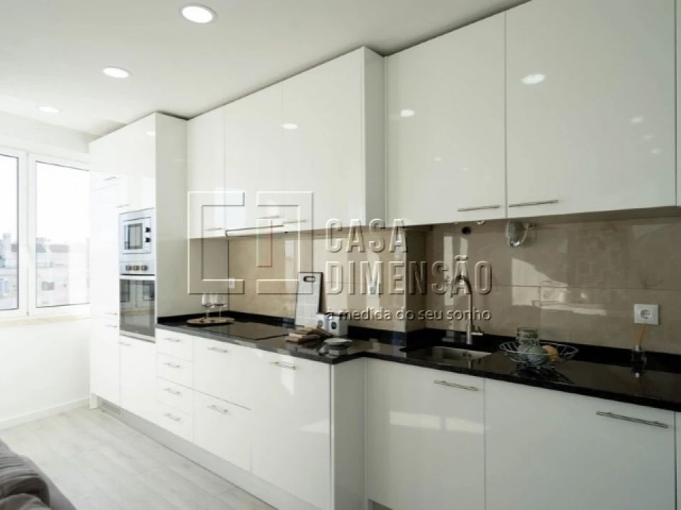 Apartamento T2 para Venda em São Domingos de Benfica Foto 13