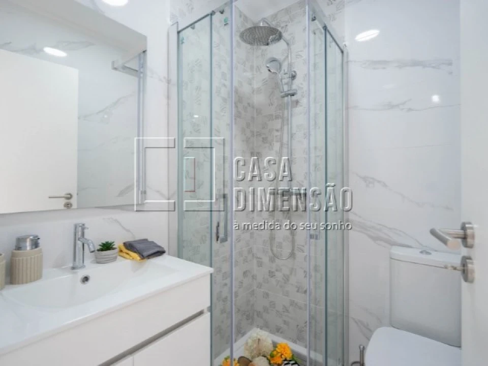 Apartamento T2 para Venda em São Domingos de Benfica Foto 16