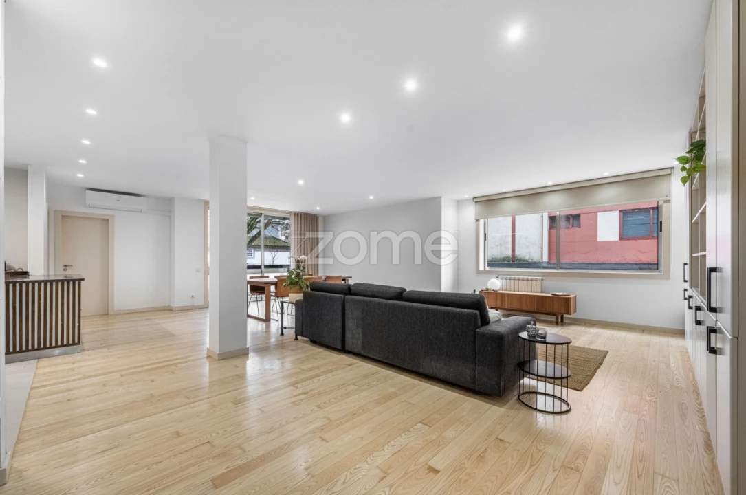 Apartamento T2 para Arrendamento em Lordelo do Ouro e Massarelos Foto 5