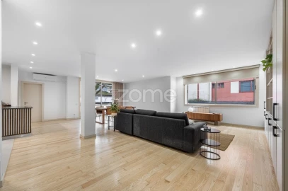 Apartamento T2 para Arrendamento em Lordelo do Ouro e Massarelos