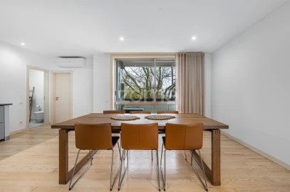 Apartamento T2 para Arrendamento em Lordelo do Ouro e Massarelos