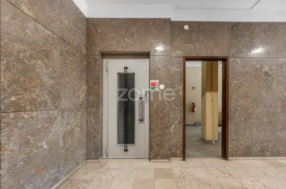 Apartamento T2 para Arrendamento em Lordelo do Ouro e Massarelos