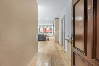 Apartamento T2 para Arrendamento em Lordelo do Ouro e Massarelos