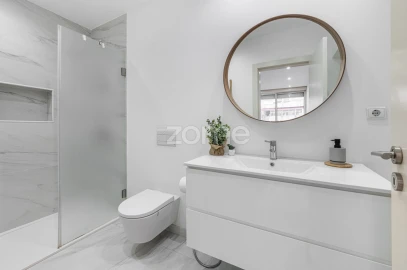 Apartamento T2 para Arrendamento em Lordelo do Ouro e Massarelos