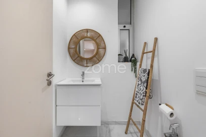 Apartamento T2 para Arrendamento em Lordelo do Ouro e Massarelos