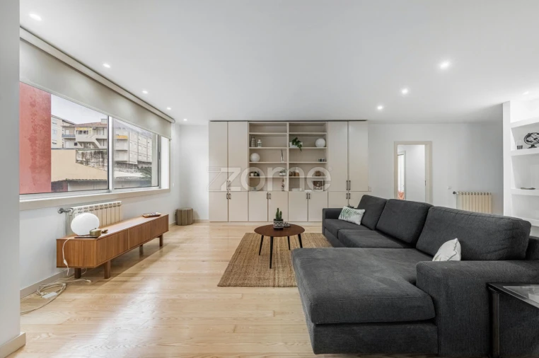 Apartamento T2 para Arrendamento em Lordelo do Ouro e Massarelos Foto 6
