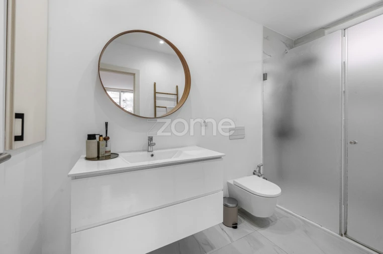 Apartamento T2 para Arrendamento em Lordelo do Ouro e Massarelos Foto 18