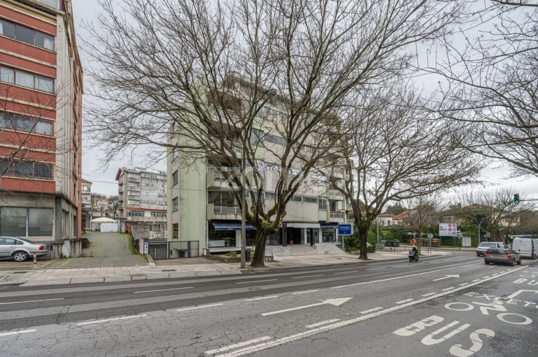 Apartamento T2 para Arrendamento em Lordelo do Ouro e Massarelos Foto 25