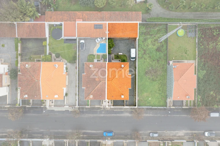 Moradia T3 para Venda em Mire de Tibães Foto 3