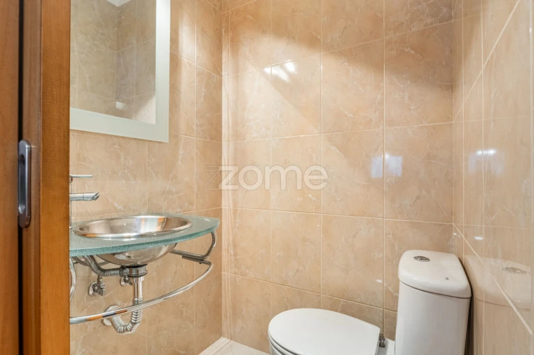 Moradia T3 para Venda em Mire de Tibães Foto 10