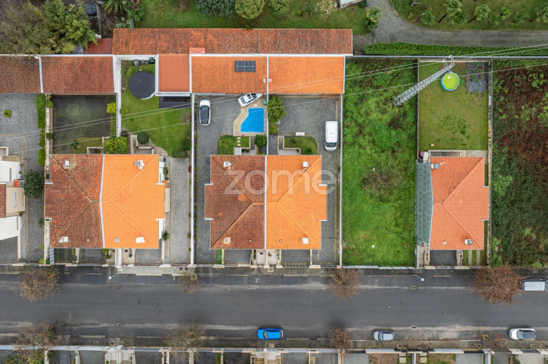 Moradia T3 para Venda em Mire de Tibães Foto 7