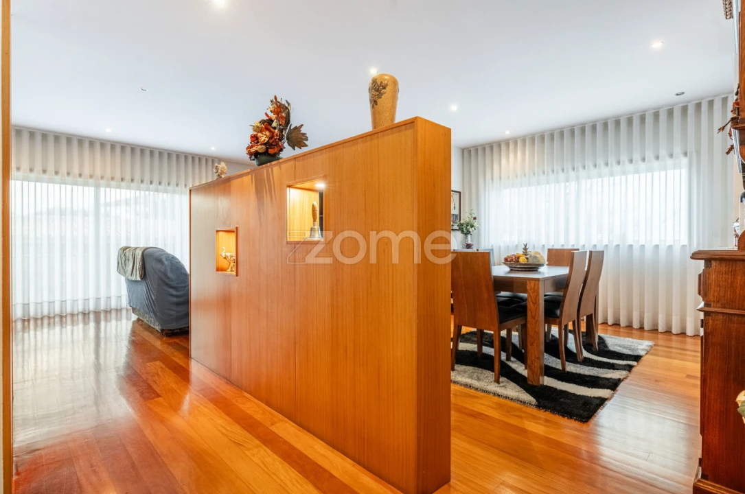 Moradia T3 para Venda em Mire de Tibães Foto 11