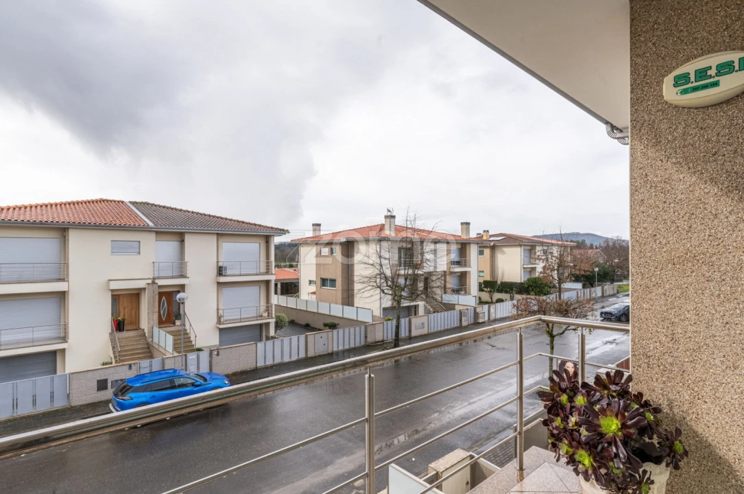 Moradia T3 para Venda em Mire de Tibães Foto 21