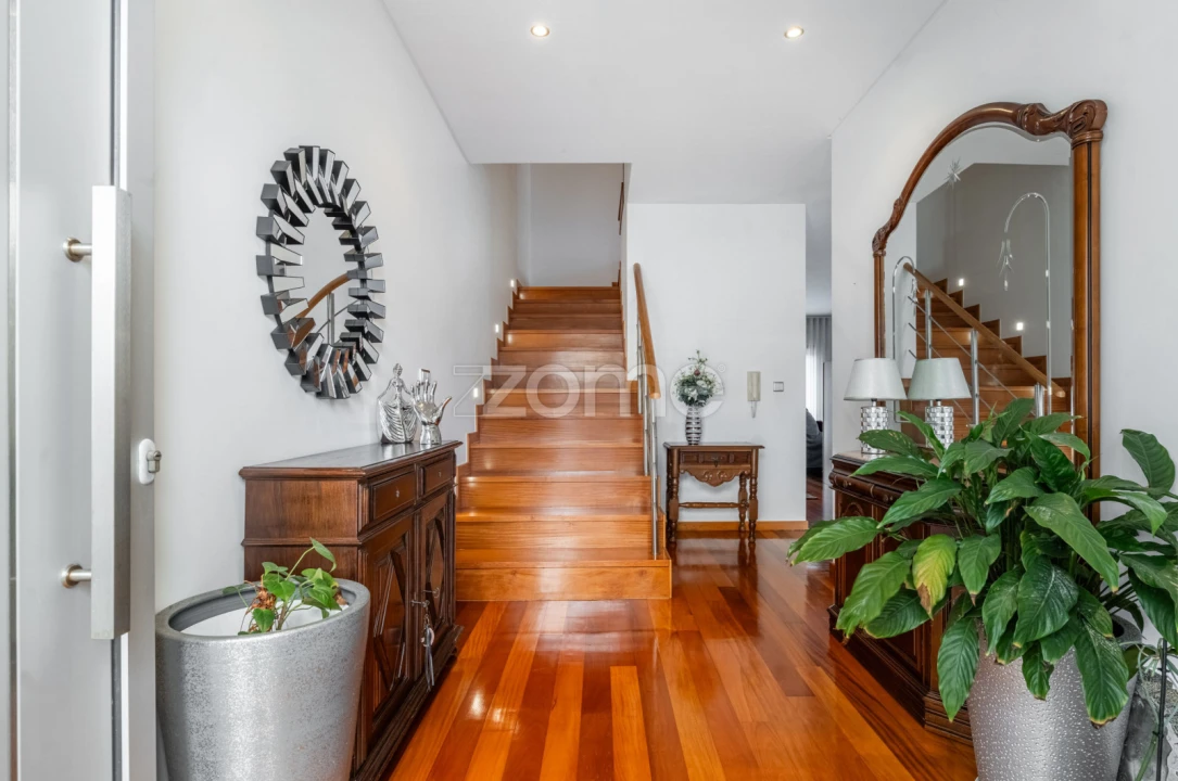 Moradia T3 para Venda em Mire de Tibães Foto 9