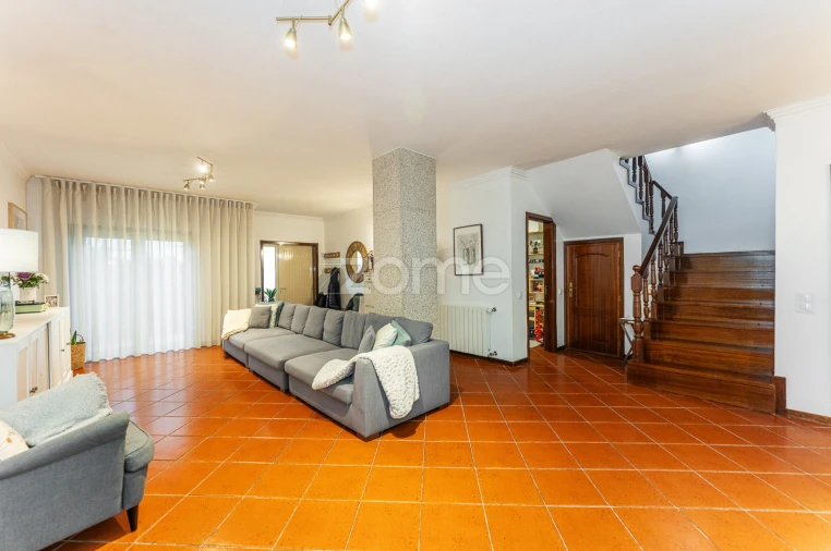 Moradia T4 para Venda em Santa Maria da Feira, Travanca, Sanfins e Espargo Foto 4