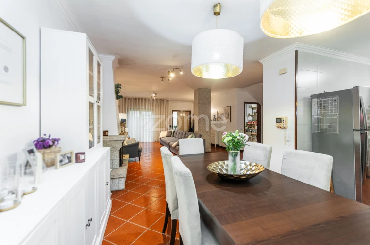 Moradia T4 para Venda em Santa Maria da Feira, Travanca, Sanfins e Espargo Foto 8