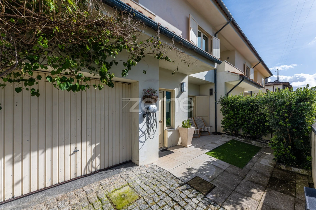 Moradia T4 para Venda em Santa Maria da Feira, Travanca, Sanfins e Espargo Foto 44