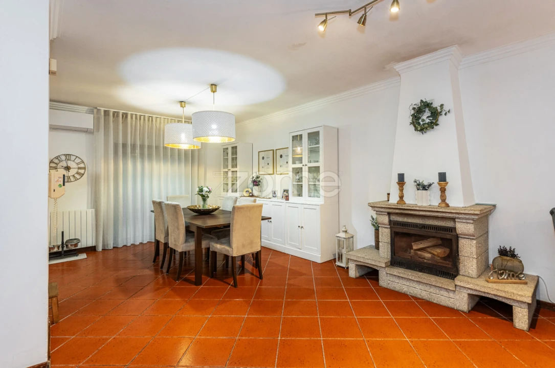 Moradia T4 para Venda em Santa Maria da Feira, Travanca, Sanfins e Espargo Foto 6