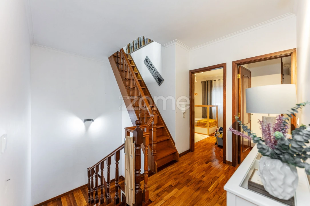 Moradia T4 para Venda em Santa Maria da Feira, Travanca, Sanfins e Espargo Foto 14