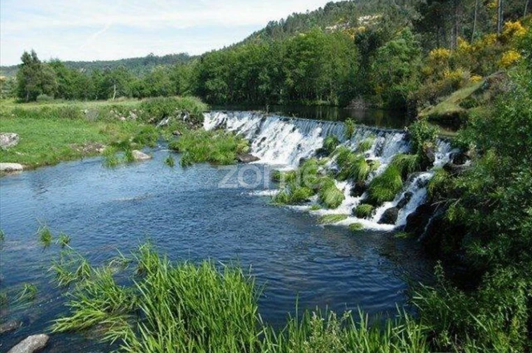 Terreno para Venda em Castelo de Penalva Foto 1