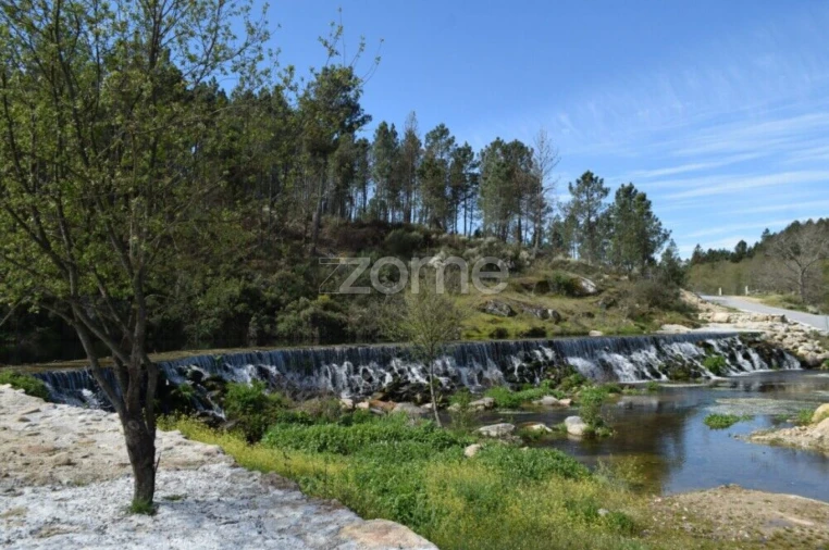 Terreno para Venda em Castelo de Penalva Foto 8