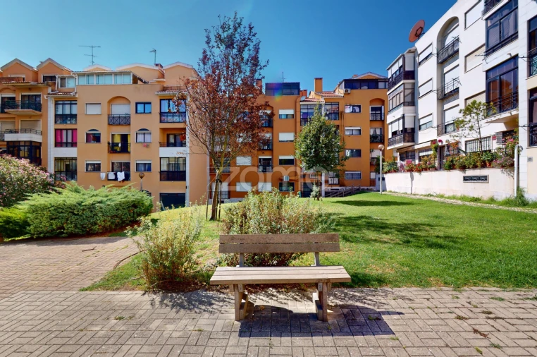 Apartamento T1 para Arrendamento em Carcavelos e Parede Foto 17