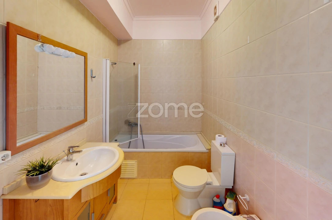 Apartamento T1 para Arrendamento em Carcavelos e Parede Foto 15