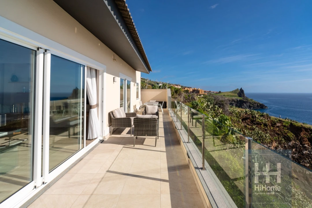 Moradia T3 para Venda em Caniço Foto 6