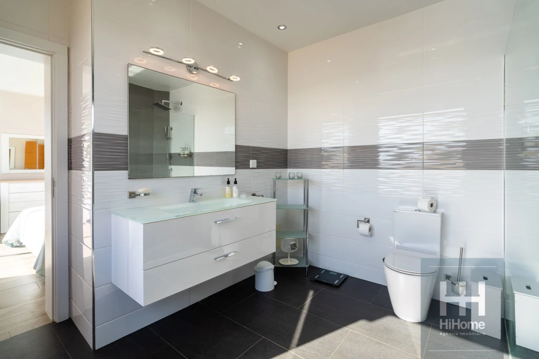 Moradia T3 para Venda em Caniço Foto 42