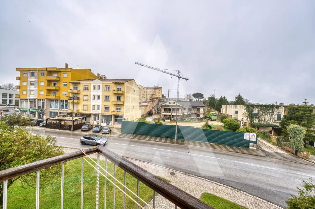 Apartamento T3 para Venda em Cadaval e Pêro Moniz Foto 11