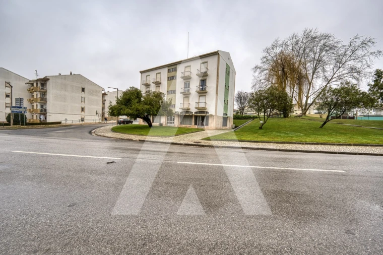 Apartamento T3 para Venda em Cadaval e Pêro Moniz Foto 30