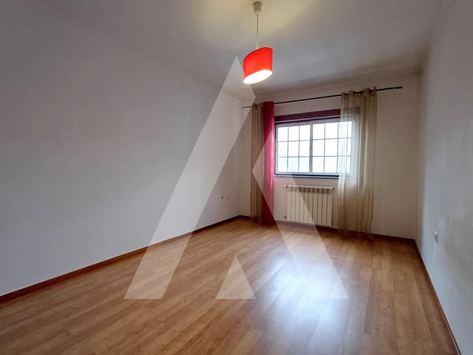 Moradia T3 para Venda em Viseu Foto 14