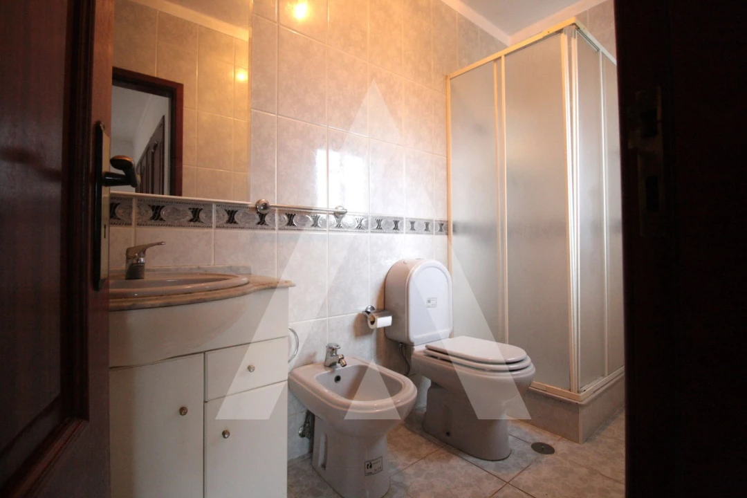 Moradia T3 para Venda em Viseu Foto 22