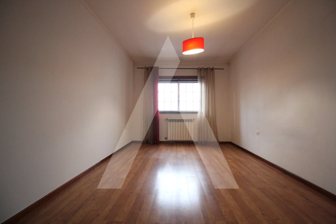 Moradia T3 para Venda em Viseu Foto 26